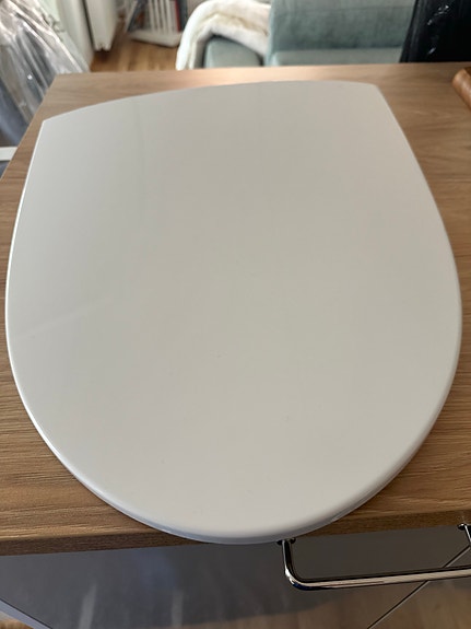 IDO Glow 60 valkoinen wc-istuinkansi