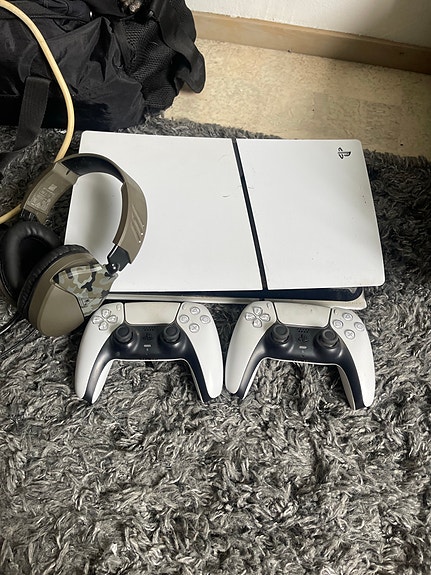 Sony PlayStation 5 konsoli