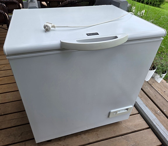 Rosenlew arkkupakastin 213 l