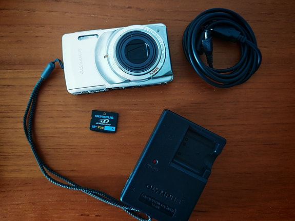 Olympus µ 7010 Digikamera