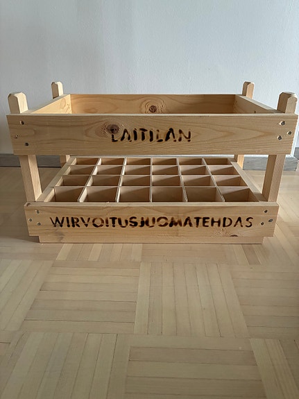 Puinen pullokori, Laitilan Wirvoitusjuomatehdas