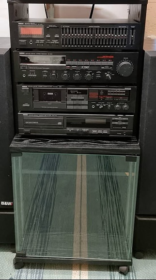 YAMAHA stereot ja dekki