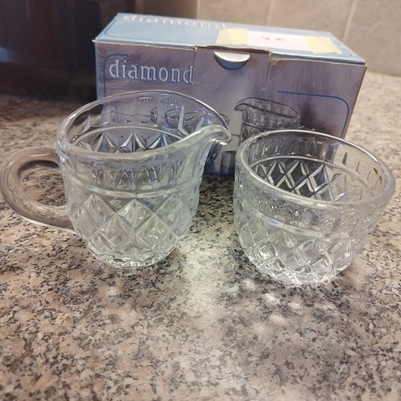 Diamond lasinen kermakko ja sokerikko