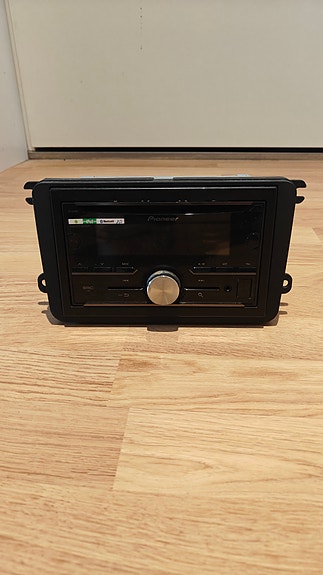 Pioneer FH-X730BT autosoitin bluetoothilla