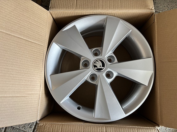 Alumiinivanne Skoda Octavia (5E), UUSI