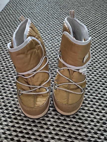 Moon boot talvikengät koko 35