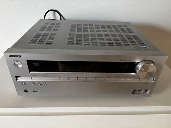 Onkyo NR-709 vahvistin