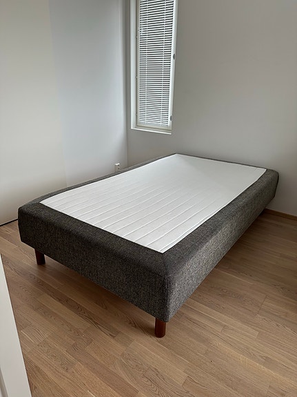 Siisti 120 cm sänky