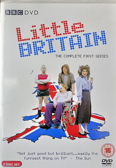 Komediasarja Little Britain ensimmäinen tuotantokausi
