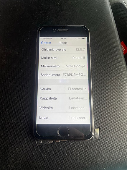Apple iPhone 6 128 GB harmaa älypuhelin
