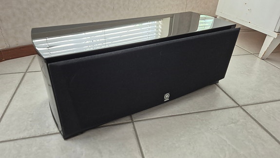 Yamaha NS-C444 keskikaiutin