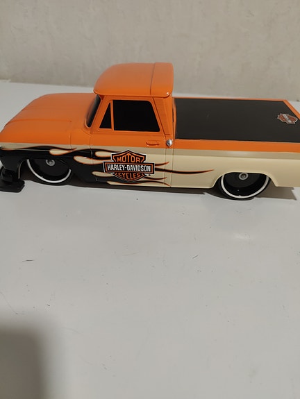 Harley-Davidson Chevrolet radio-ohjattava lava-auto oranssi