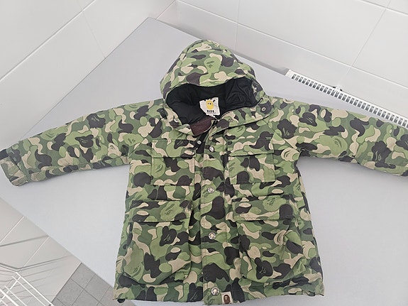 Bape Kids Bathing Ape lasten camokuosinen toppatakki 120 cm
