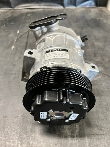 Ilmastoinnin kompressori Denso Opel Corsa D ja Fiat