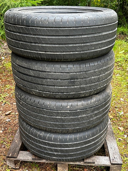 Goodyear kesärenkaat 235 50 R19 109V