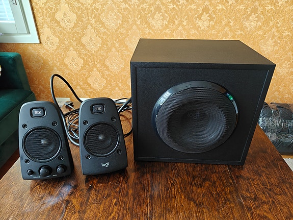 Logitech Z623 PC kaiutinsarja
