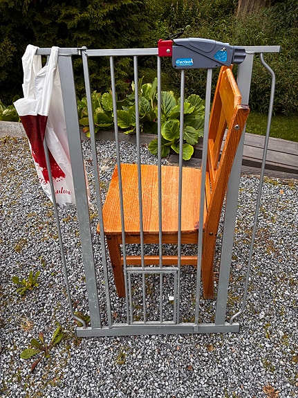 Turvaportti metallinen harmaa