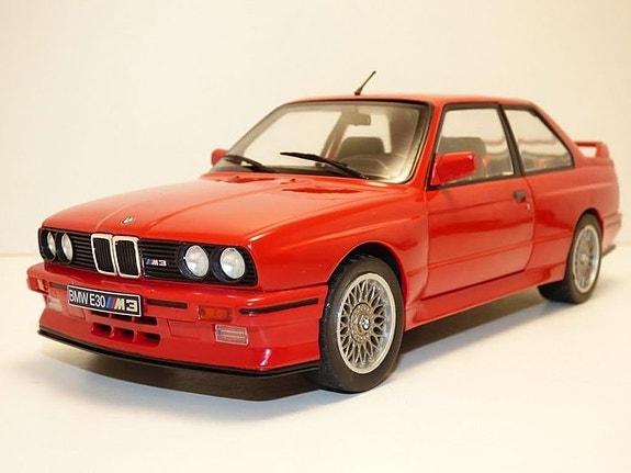 Solido 1:18 - Pienoismalliauto - BMW E30 M3