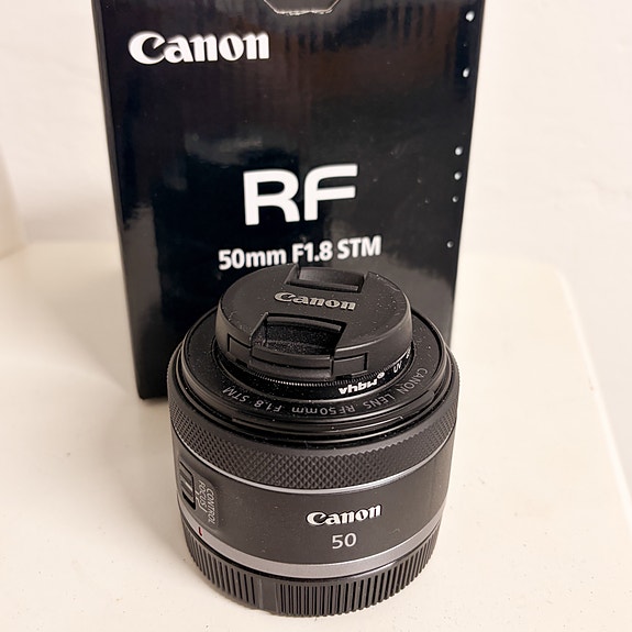 Canon RF 50mm f/1.8 STM -objektiivi