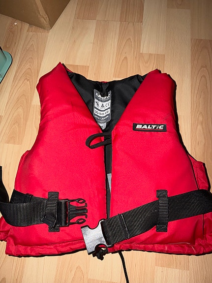 Baltic pelastusliivi punainen 30–50kg