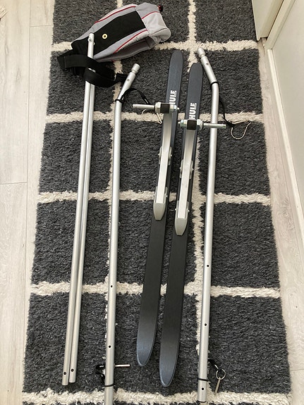 Thule Chariot Hiihtosetti