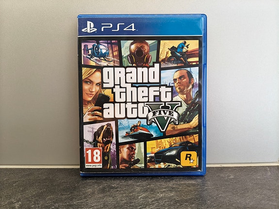 Grand Theft Auto V (PS4)