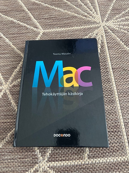 Apple Mac käsikirja 2 kpl