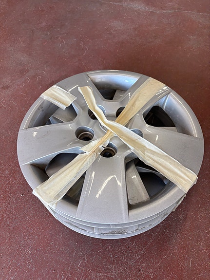 Kia pölykapselit R15 4kpl 20€