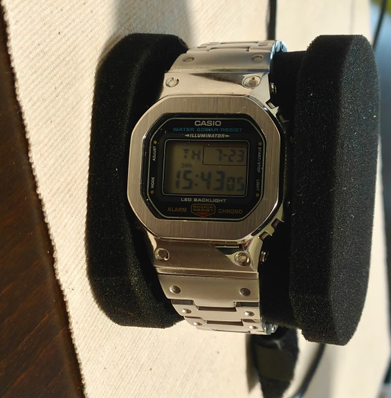 Casio G-shock DW-5600UE