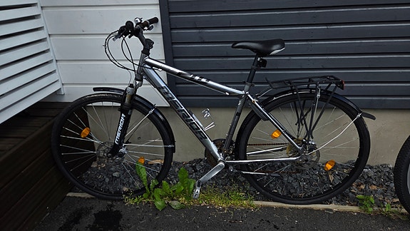 Merida hybridipyörä 28" M miehille