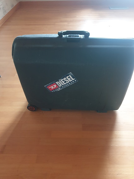 Samsonite Oyster kovakuorinen matkalaukku