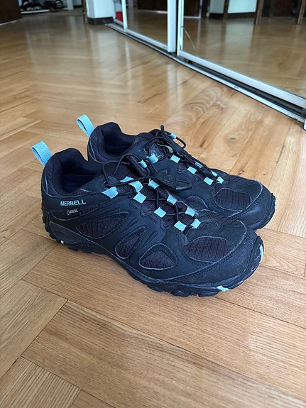 Merrell Gore-Tex -vaelluskengät koko 39-40