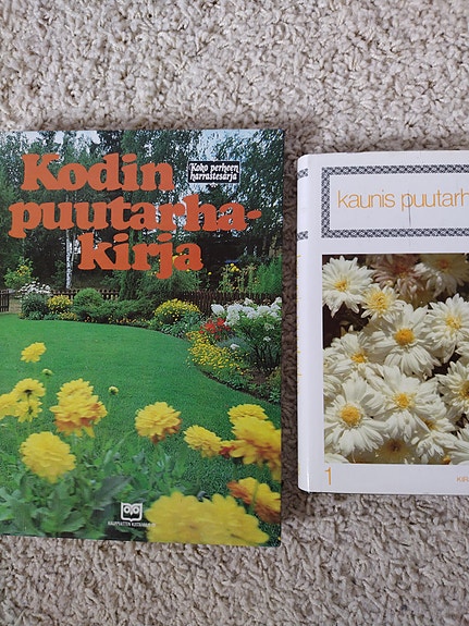 Kodin puutarhakirja ja Kaunis puutarha
