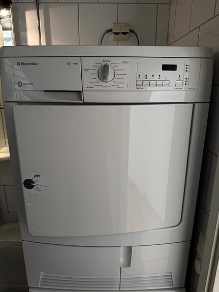 Electrolux kondensoiva kuivausrumpu valkoinen