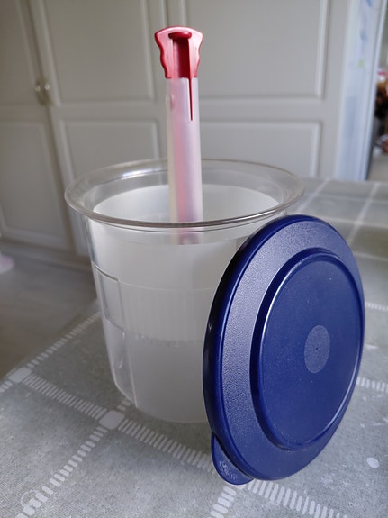 Tupperware herkkuhissi