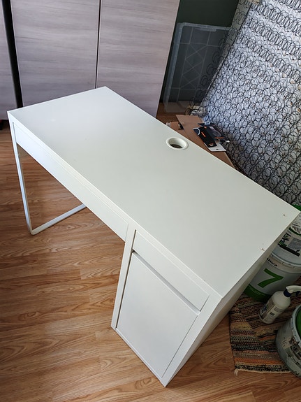 IKEA valkoinen työpöytä