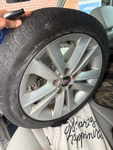 Bmw orginal alut kitkoilla 205/50-17