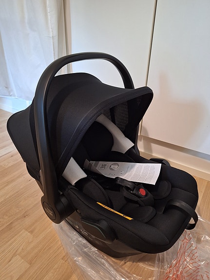 UUSI Britax Römer BABY-SAFE CORE -turvakaukalo