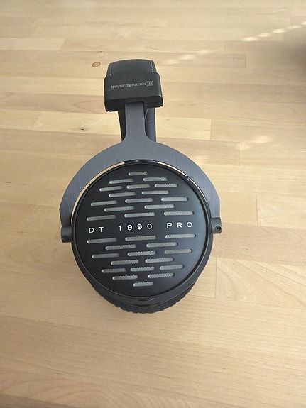 Beyerdynamic dt1990 pro