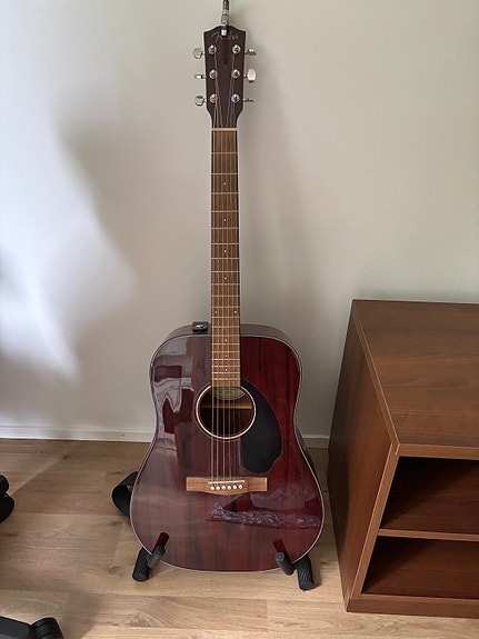 Akustinen kitara Fender