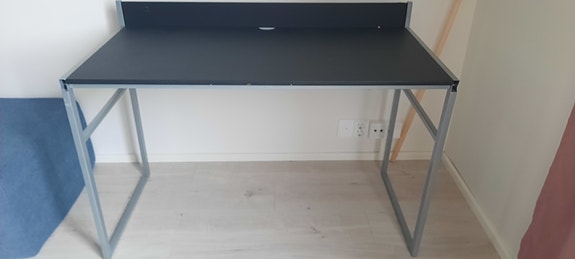 Kirjoituspöytä