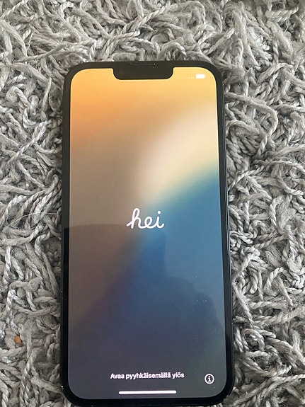 Apple iPhone 16e