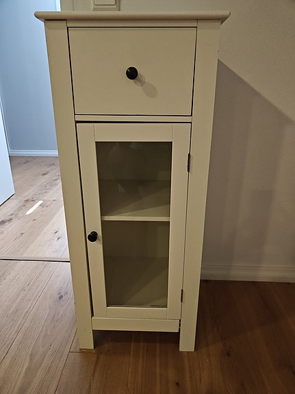 Pieni Ikean kaappi