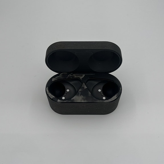 Kotelo B&O Beoplay E8 Sport musta