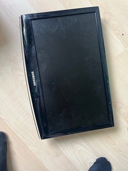 Samsung SyncMaster 933HD 19" näyttö / TV musta