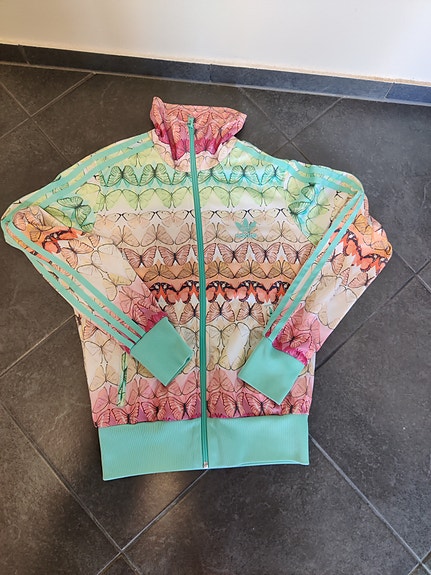 Adidas verkkatakki koko 34 (XS)