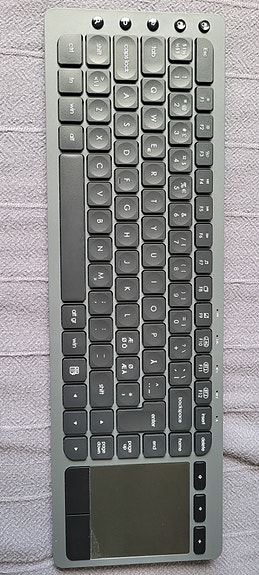 Wireless keyboard, Bluetooth or dongle