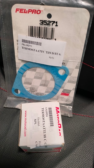 Chevrolet termostaati ja tiiviste 6.5 l diesel