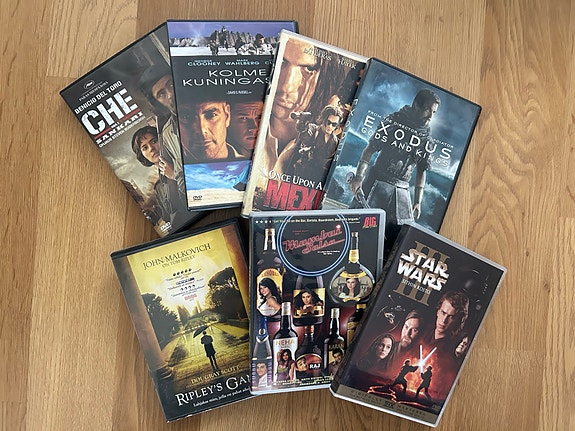 DVD-elokuvapaketti 7 kpl