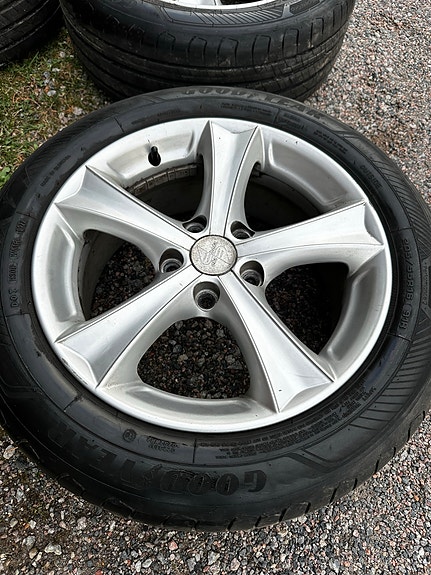 Goodyear efficientgrip 205/55R16 Etabeta vanteet